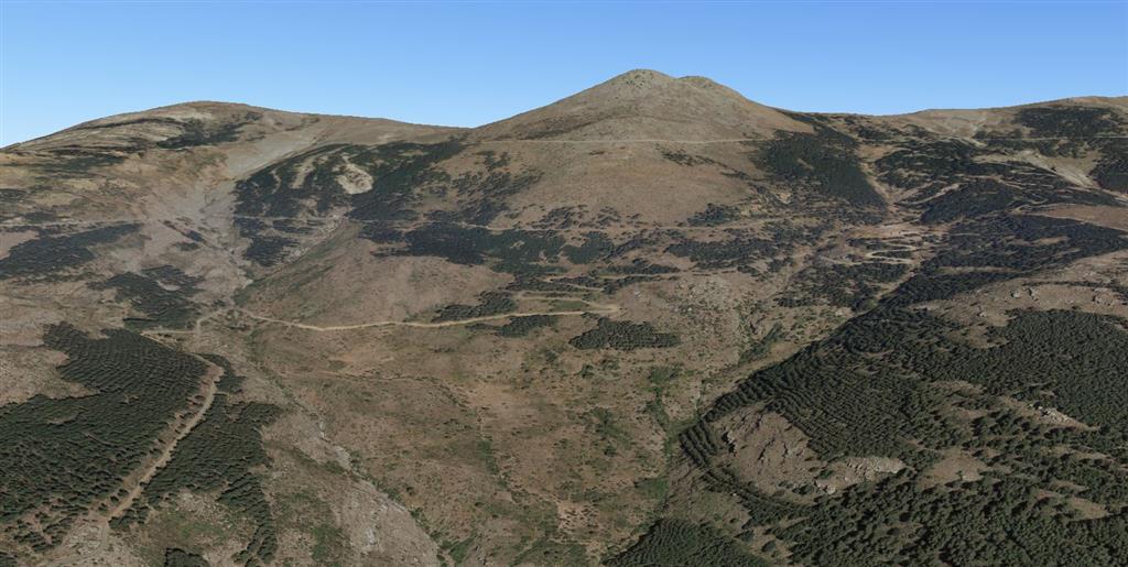 Vista aérea LIG rocas ultramáficas de Almirez © 2019 Google, data SIO, NOAA, U.S. Navy, NGA, GEBCO