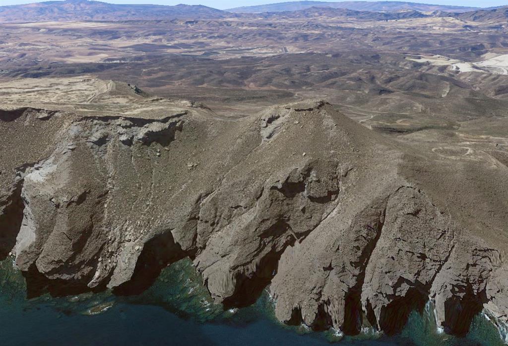 Vista aérea de la Mesa de Roldán. © 2018 Google, data SIO, NOAA, U.S. Navy, NGA, GEBCO
