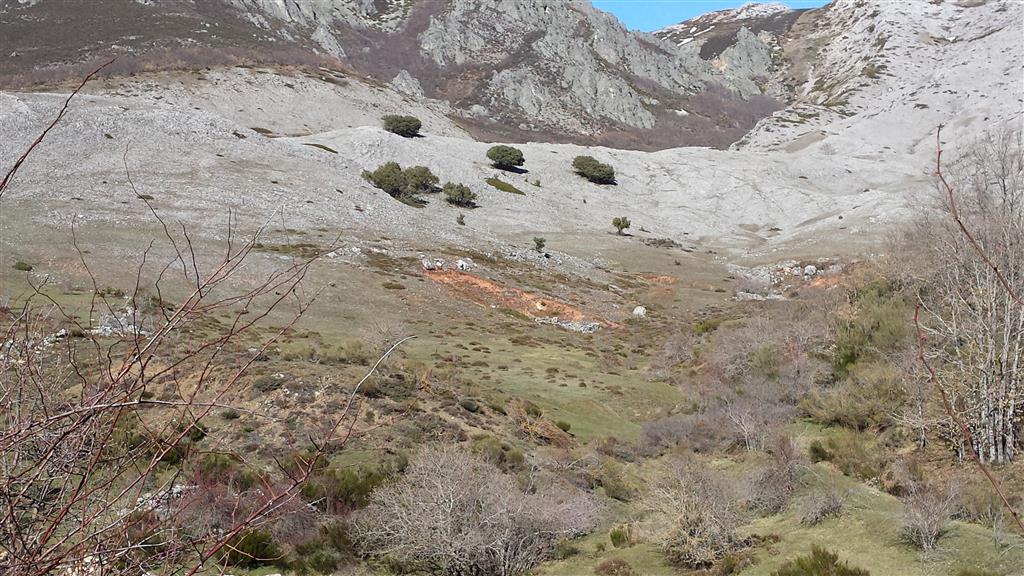Vista de la Sierra el Brezo desde el inicio de la sección