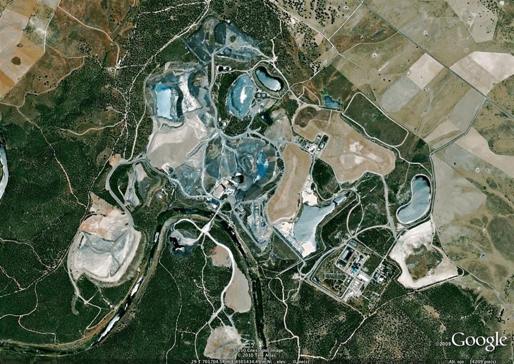 Vista aérea de la antigua explotación de U en Mina Fe (Google maps)