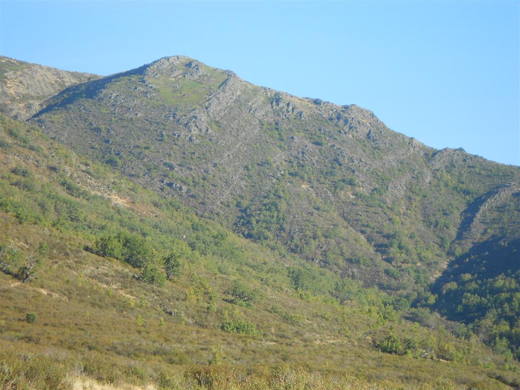 Detalle de la ladera donde se aprecian los pliegues