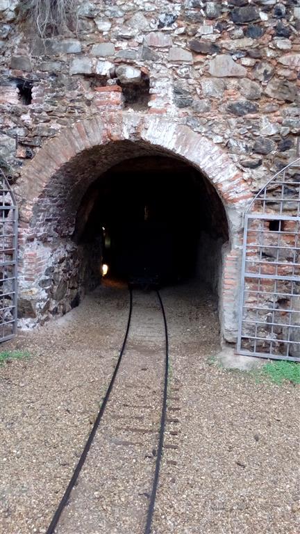 Túnel de entrada a la mina