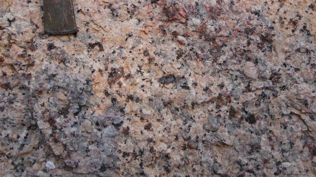 Aspecto de la textura de los granitoides peraluminosos con cordierita.
