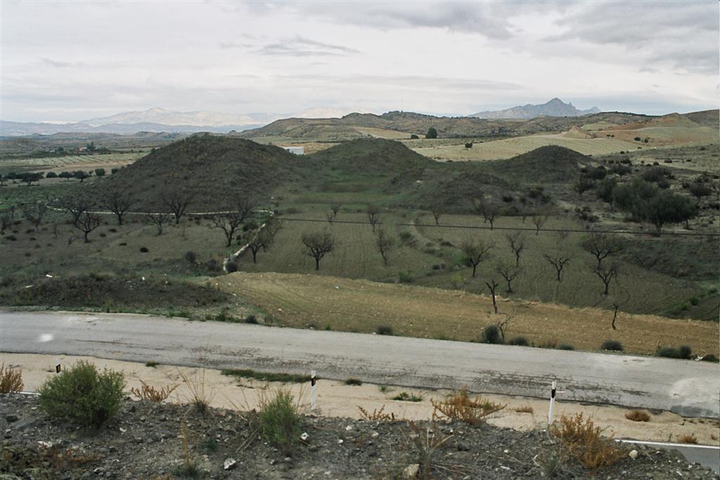 Aspecto de los resaltes topográficos correspondientes al afloramiento del pitón fortunítico de los Cabecitos Negros