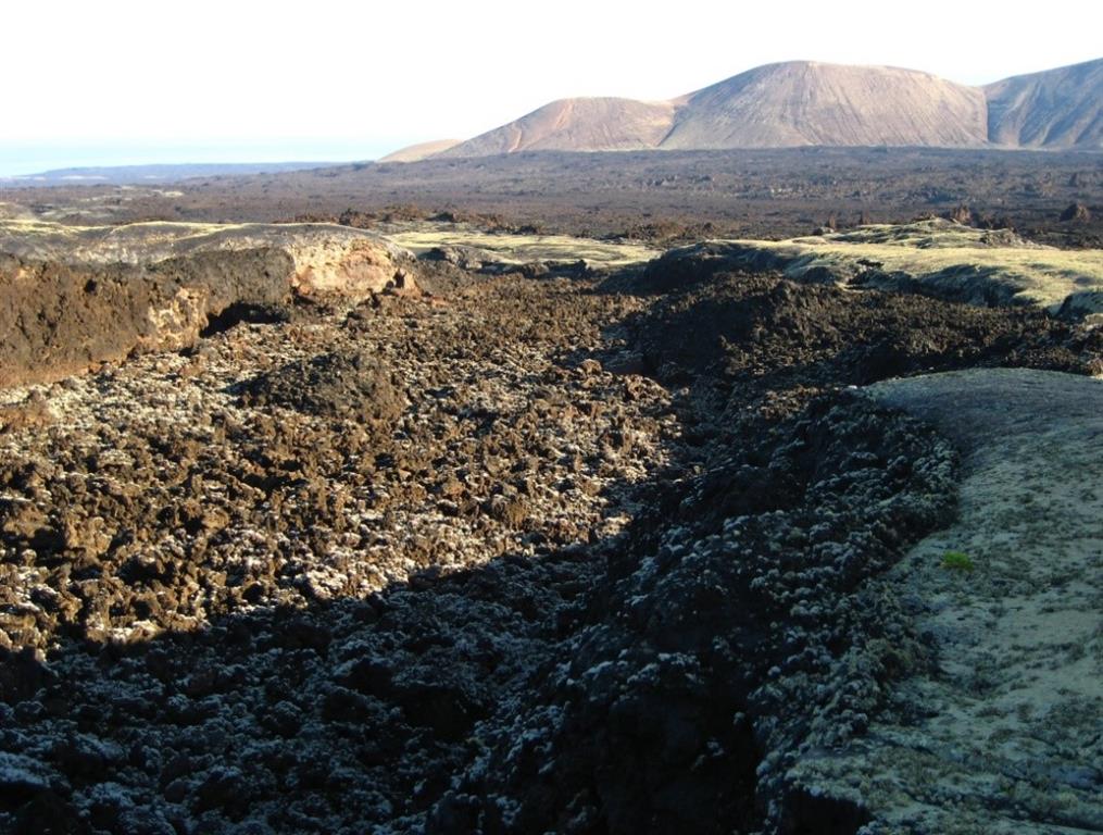 Vista del canal de lava del Chinero