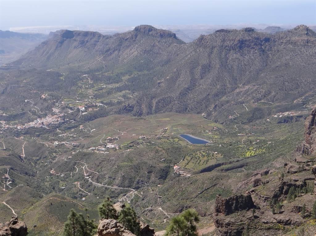 Vista general de los depósitos de deslizamiento desde el Pico de Las Nieves