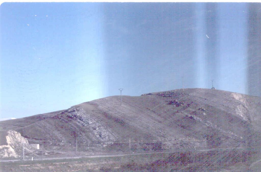 Vista general del Jurásico medio - superior , en las proximidades de la estación de Aguilar de Campoo.