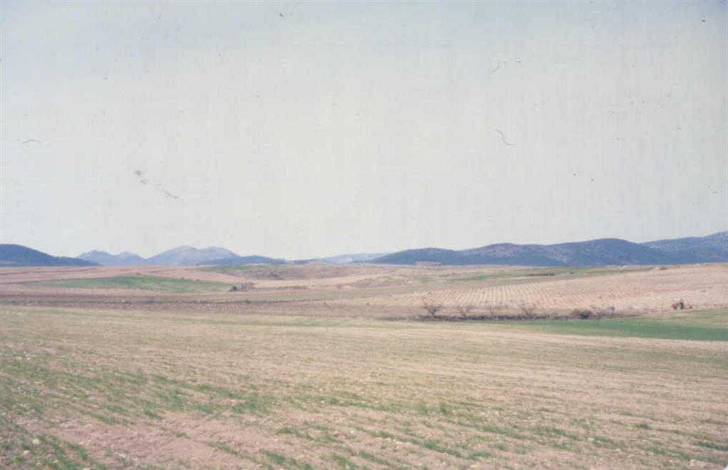 Vista de las dos dolinas contiguas (Hoya grande y Hoya pequeña).
