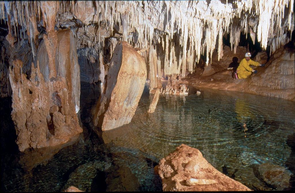 Espeleotemas en cuevas de Mallorca