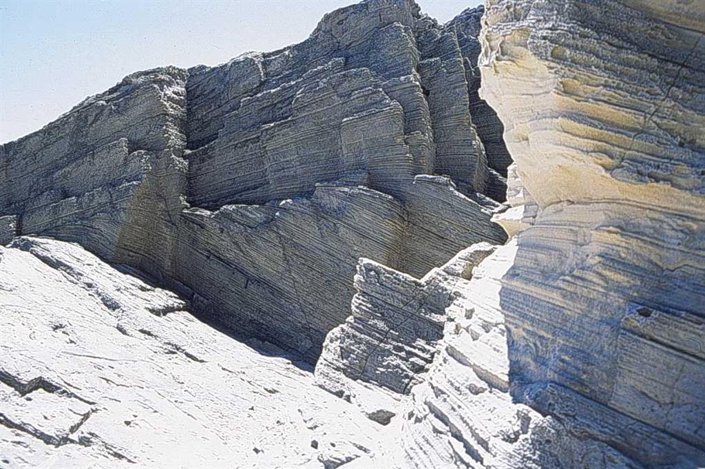Detalle de las estratificaciones cruzadas de sedimentos calcareníticos pleistocenos