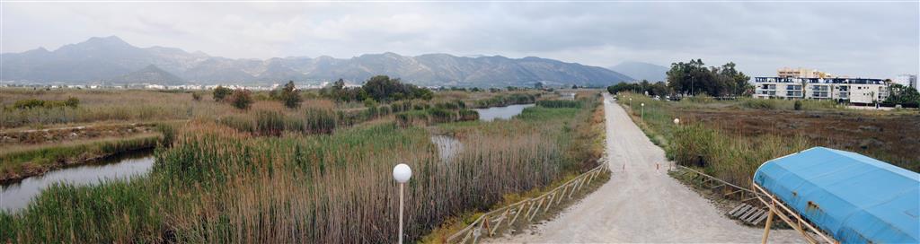 La albufera desde la desembocadura del río Xeraco, al sur de Xeraco-playa.