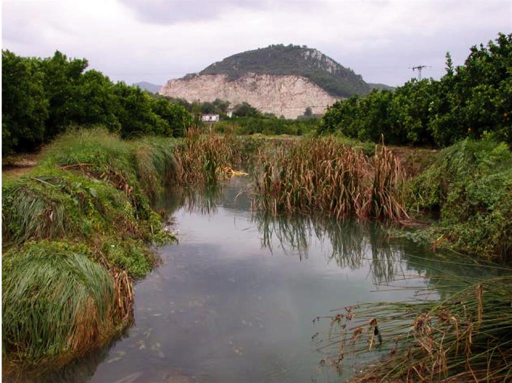 Tramo alto del río Bullens (Autor: J.A. Domínguez).