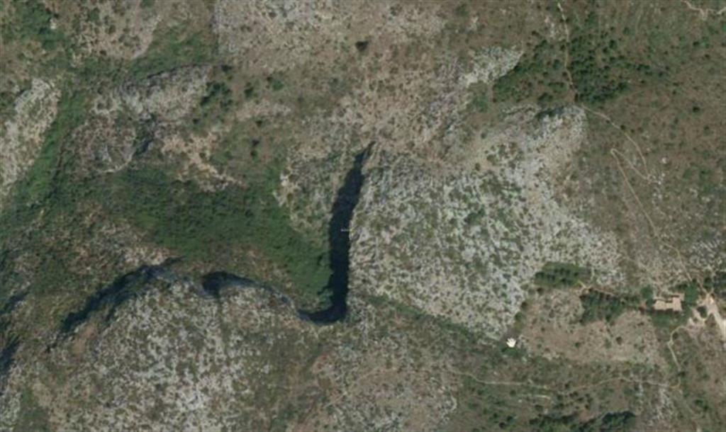 Vista aérea de detalle del paraje Potastenco, donde se puede observar un magnífico ejemplo de lapiaz o lenar
