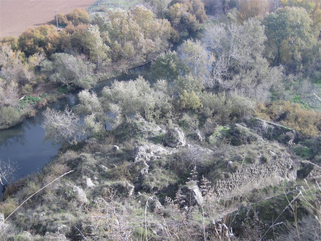 Extremo norte del meandro asociado al deslizamiento