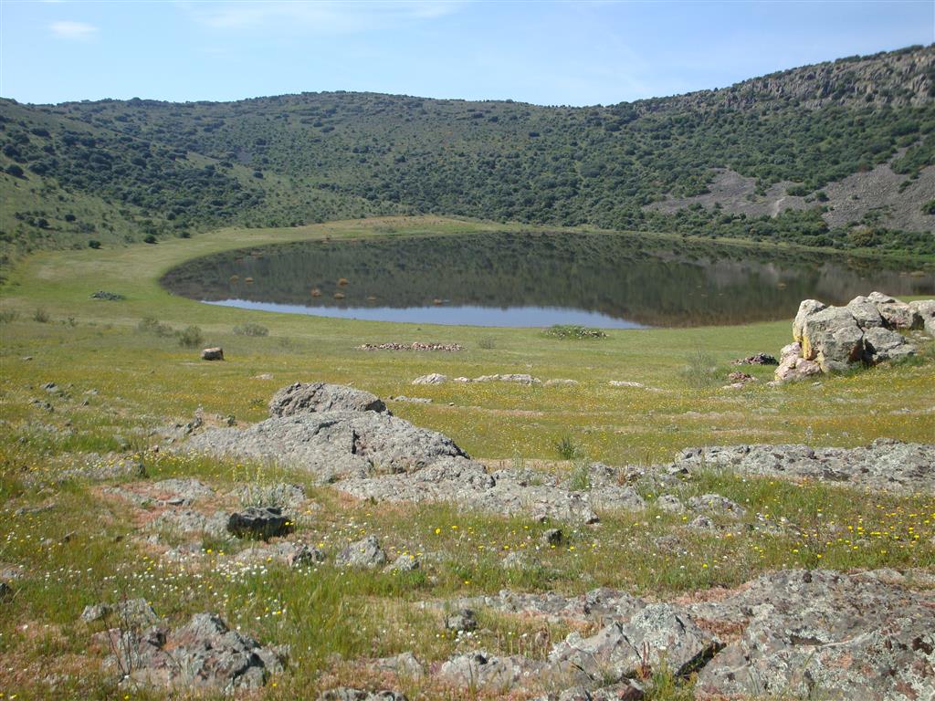 Maar y laguna del Acebuche en época de lluvia. Año 2010
